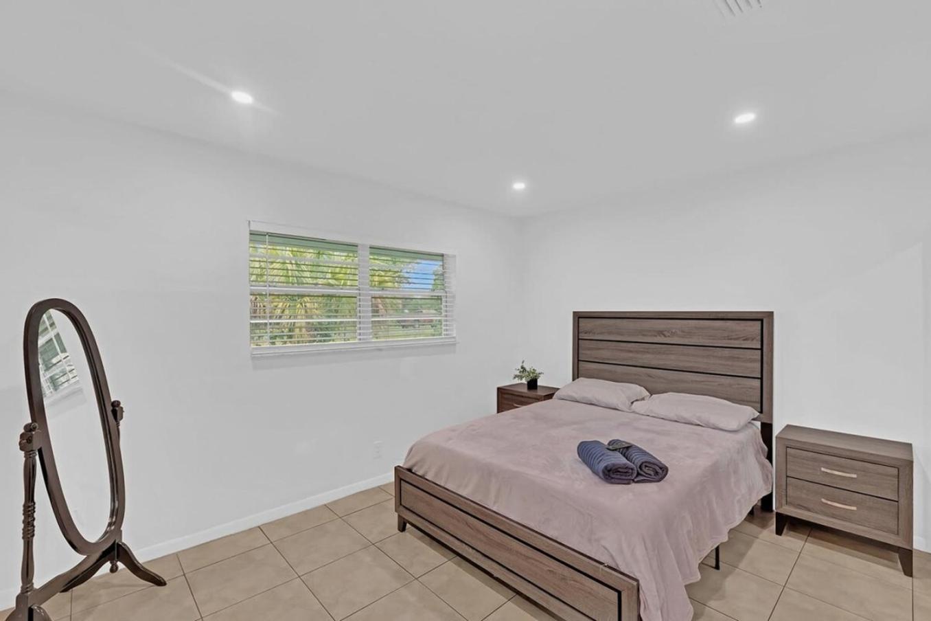 2 Bedroom House Minutes From Beach And Casino Db1 Dania Beach Ngoại thất bức ảnh